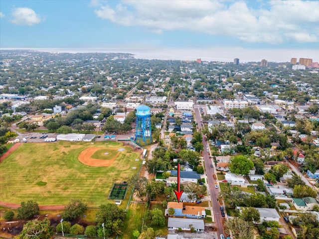 605 12TH AVENUE N, St Petersburg, FL 33701