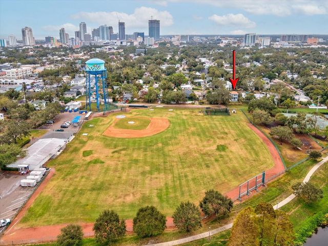 605 12TH AVENUE N, St Petersburg, FL 33701