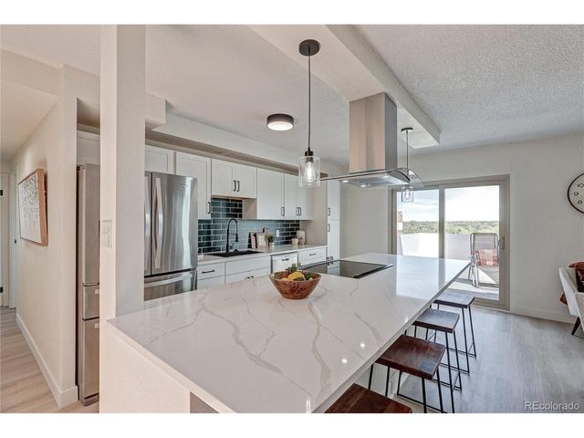 2880 S Locust St 701S, Denver, CO 80222