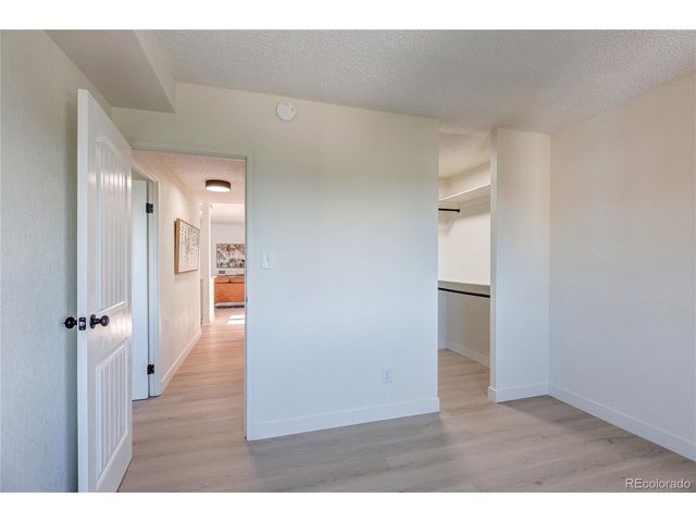 2880 S Locust St 701S, Denver, CO 80222