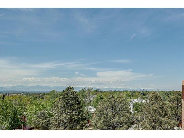 2880 S Locust St 701S, Denver, CO 80222