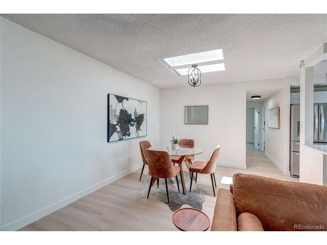 2880 S Locust St 701S, Denver, CO 80222