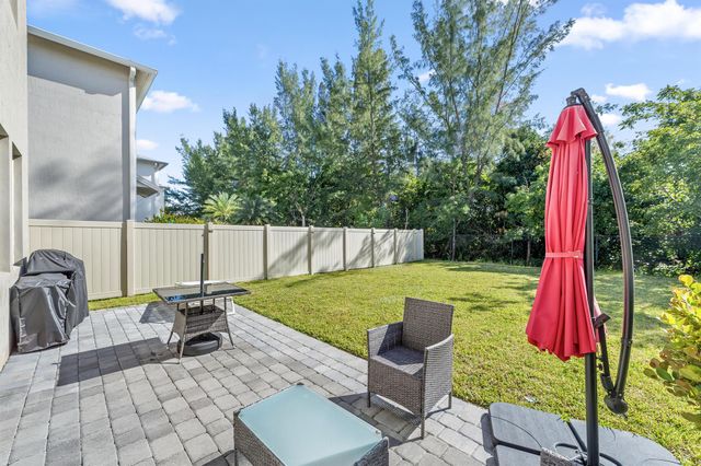 1817 Lake Cove Drive, Lake Worth Beach, FL 33460