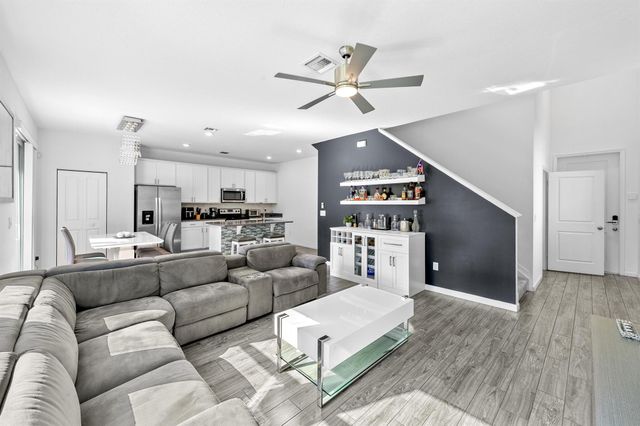 1817 Lake Cove Drive, Lake Worth Beach, FL 33460