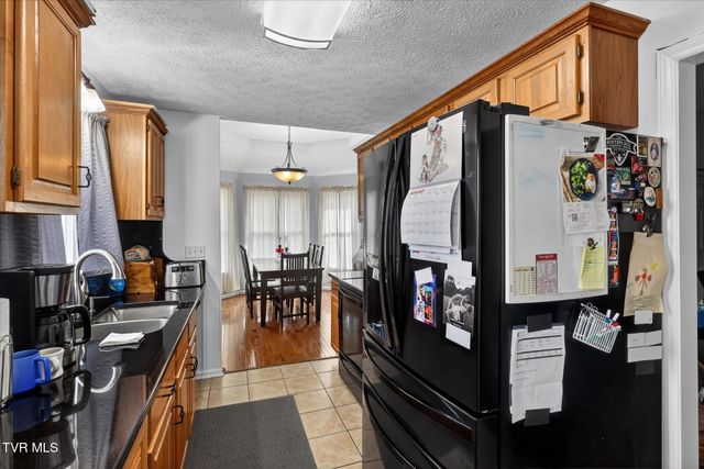 300 Poplar Grove Road, Kingsport, TN 37664