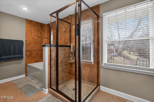 300 Poplar Grove Road, Kingsport, TN 37664