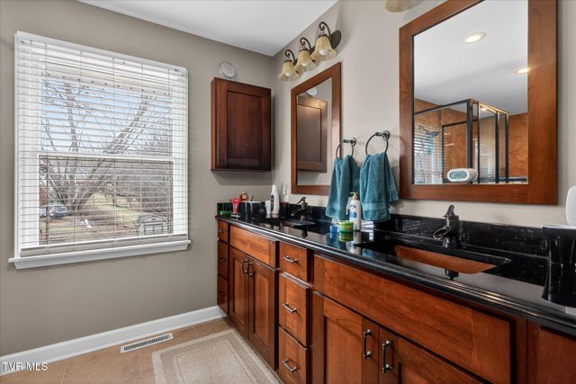 300 Poplar Grove Road, Kingsport, TN 37664