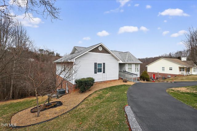 300 Poplar Grove Road, Kingsport, TN 37664