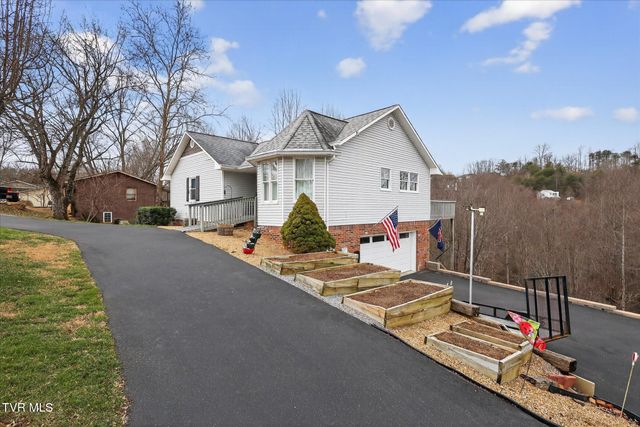 300 Poplar Grove Road, Kingsport, TN 37664