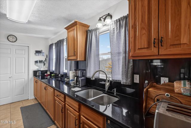 300 Poplar Grove Road, Kingsport, TN 37664