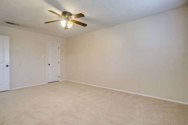 521 Nathan Street, Burleson, TX 76028