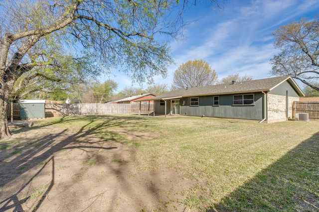 521 Nathan Street, Burleson, TX 76028