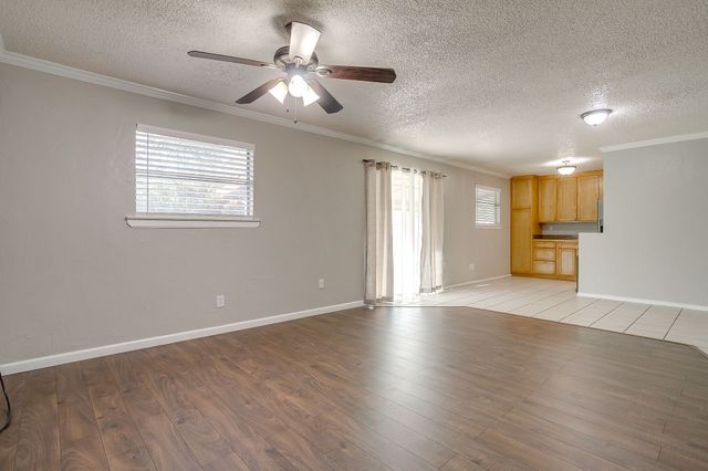 521 Nathan Street, Burleson, TX 76028