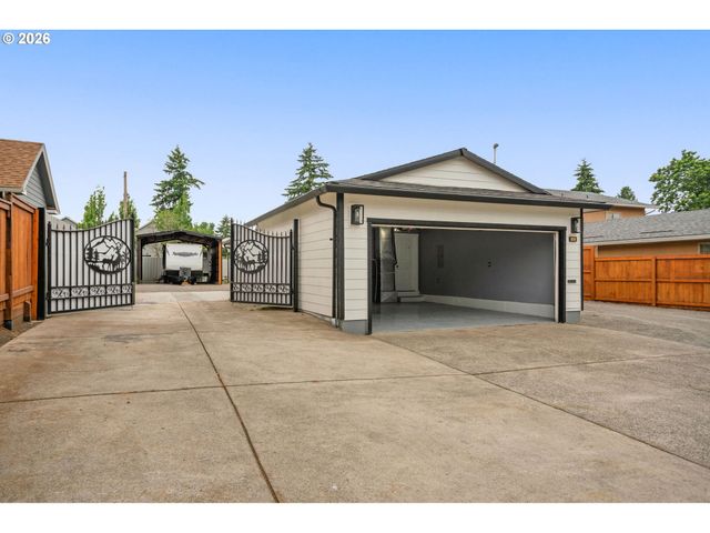 7603 Se FLAVEL St, Portland, OR 97206