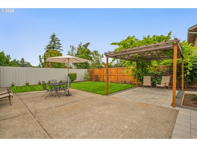 7603 Se FLAVEL St, Portland, OR 97206