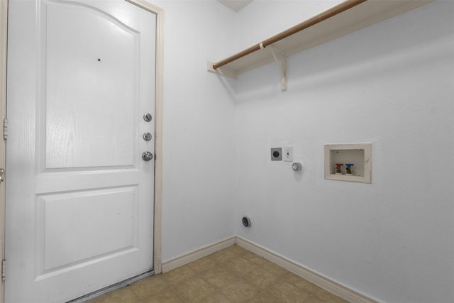 6163 Balcony Lane, Dallas, TX 75241