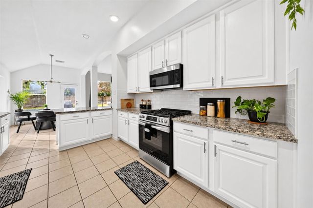 11235 Stoney Meadow Drive, Houston, TX 77095