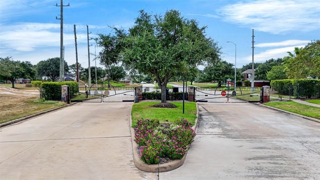 11235 Stoney Meadow Drive, Houston, TX 77095