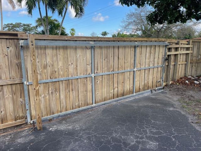 901 N 46th Avenue, Hollywood, FL 33021