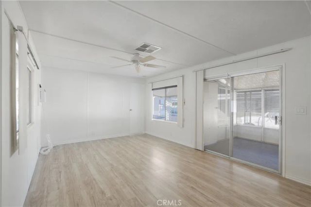 725 W Thornton 41, Hemet, CA 92543