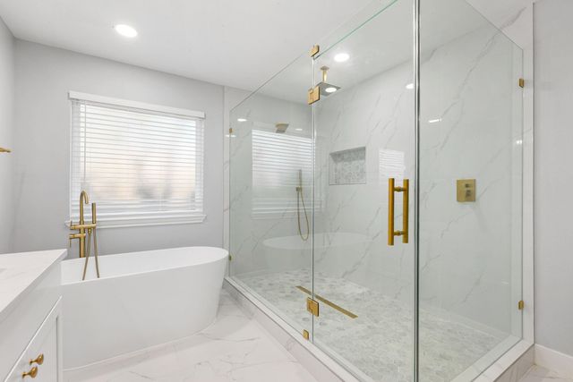 1328 Green Briar Drive, Huntsville, TX 77340