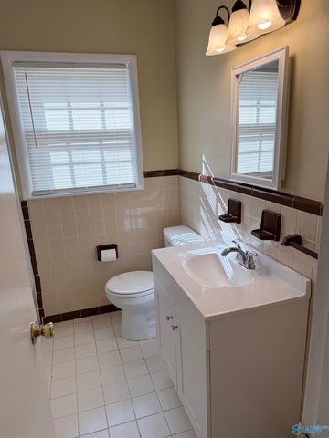 1508 Summerlane SE, Decatur, AL 35601