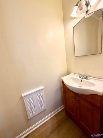 1508 Summerlane SE, Decatur, AL 35601