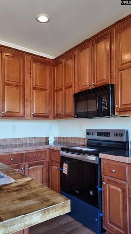 404 Tree Top Lane, Lugoff, SC 29078