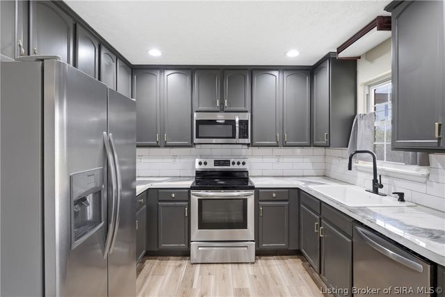 2766 Mount Tabor Road, New Albany, IN 47150