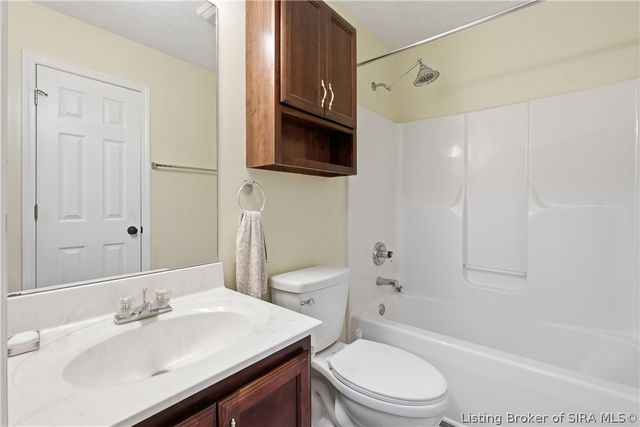 2766 Mount Tabor Road, New Albany, IN 47150