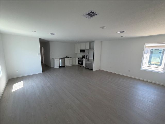 346 Lucia, Cleveland, TX 77327