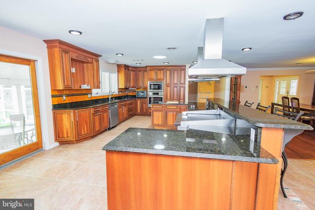 619 SUN HAVEN DR, Clayton, NJ 08312