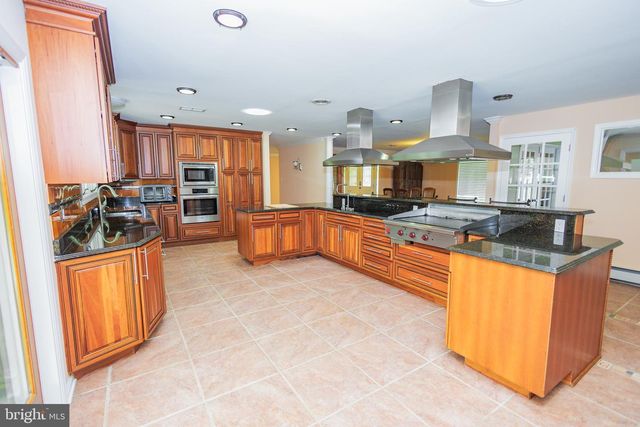 619 SUN HAVEN DR, Clayton, NJ 08312