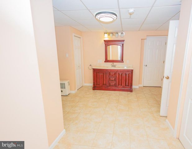 619 SUN HAVEN DR, Clayton, NJ 08312