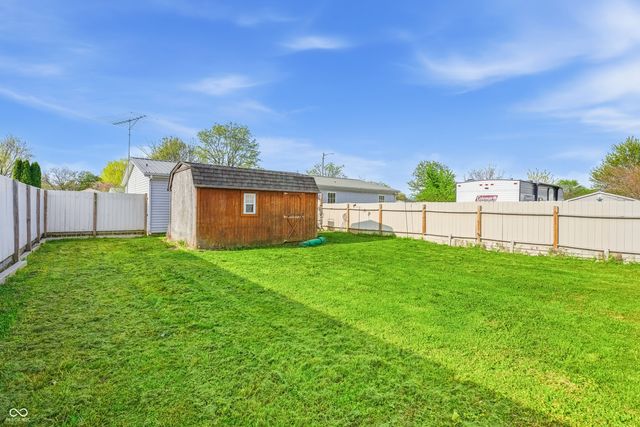 3336 Fall Valley Drive, Columbus, IN 47203