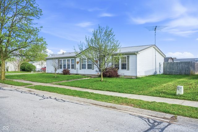 3336 Fall Valley Drive, Columbus, IN 47203