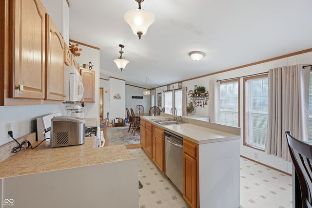 3336 Fall Valley Drive, Columbus, IN 47203