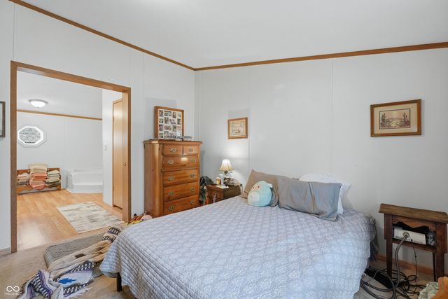 3336 Fall Valley Drive, Columbus, IN 47203