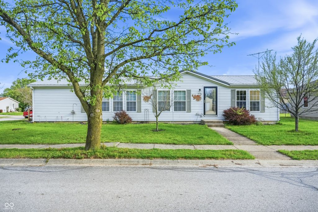 3336 Fall Valley Drive, Columbus, IN 47203