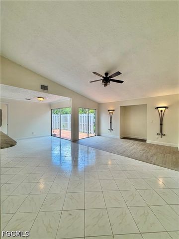 6220 Timberwood CIR 122, Fort Myers, FL 33908