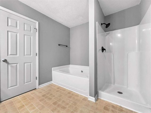 5195 Lincoln Drive, Fairburn, GA 30213