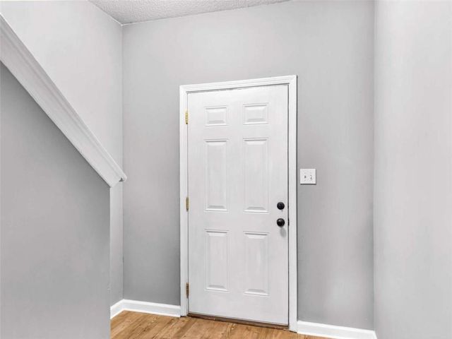 5195 Lincoln Drive, Fairburn, GA 30213