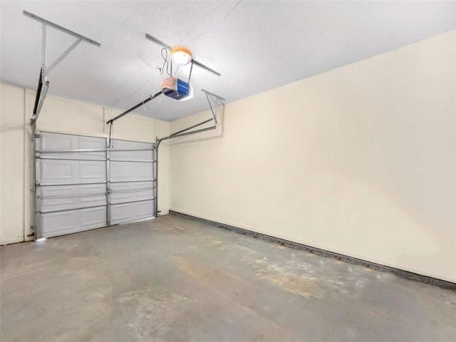 5195 Lincoln Drive, Fairburn, GA 30213