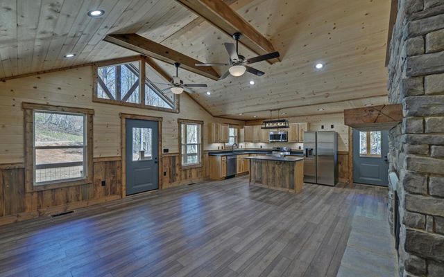313 Burger Road, Murphy, NC 28906