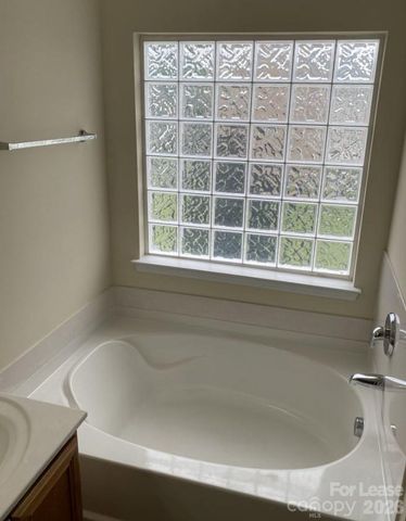 10020 Kings Parade Boulevard, Charlotte, NC 28273