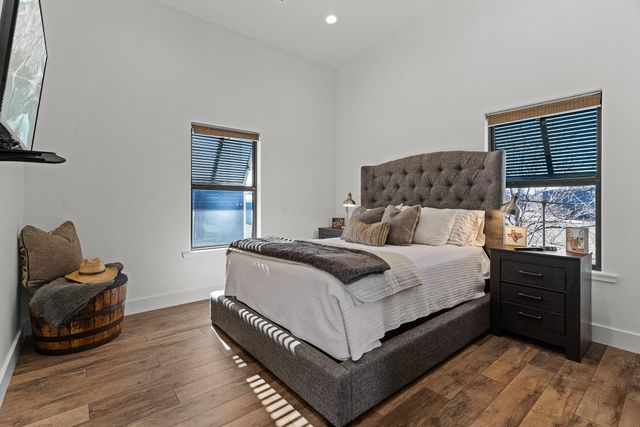 247 Diamond Cross DR, Llano, TX 78643