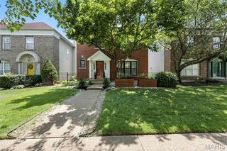 4224 Westminster Place, St Louis, MO 63108