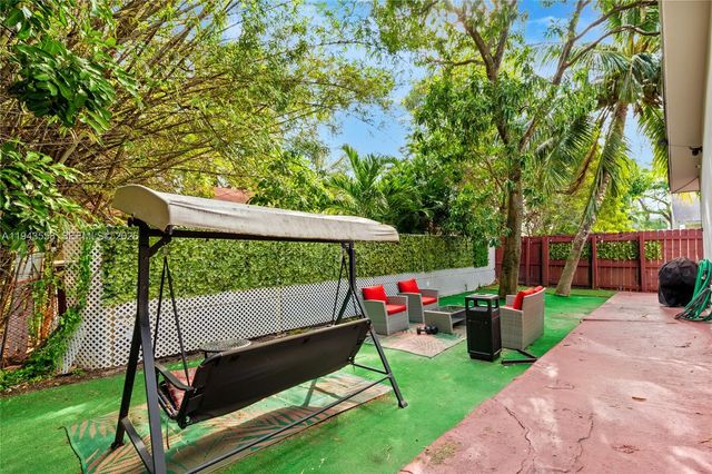 1112 NE 5th Ave, Fort Lauderdale, FL 33304