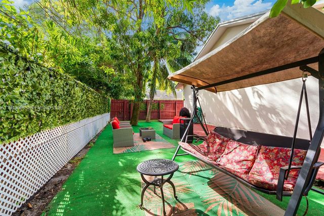 1112 NE 5th Ave, Fort Lauderdale, FL 33304