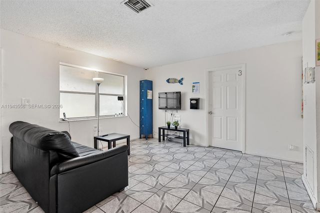 1112 NE 5th Ave, Fort Lauderdale, FL 33304